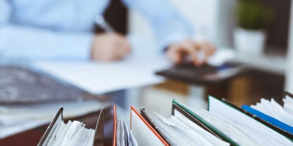 Öffentliche Hand Öffentliche Hand